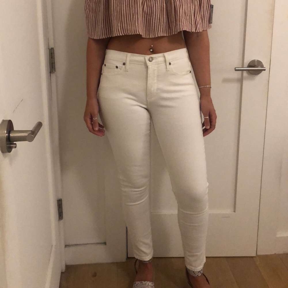 Banana Republic White Jeans